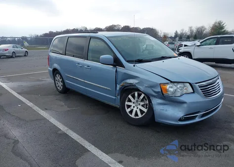 2013 Chrysler Town & Country Touring z USA, uszkodzony, nr VIN 2C4RC1BG0DR565617